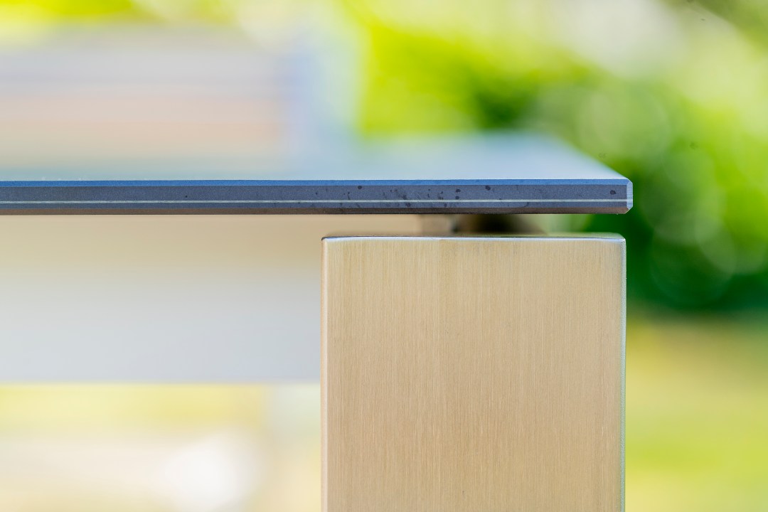 Edelstahl Fuss - Keramik