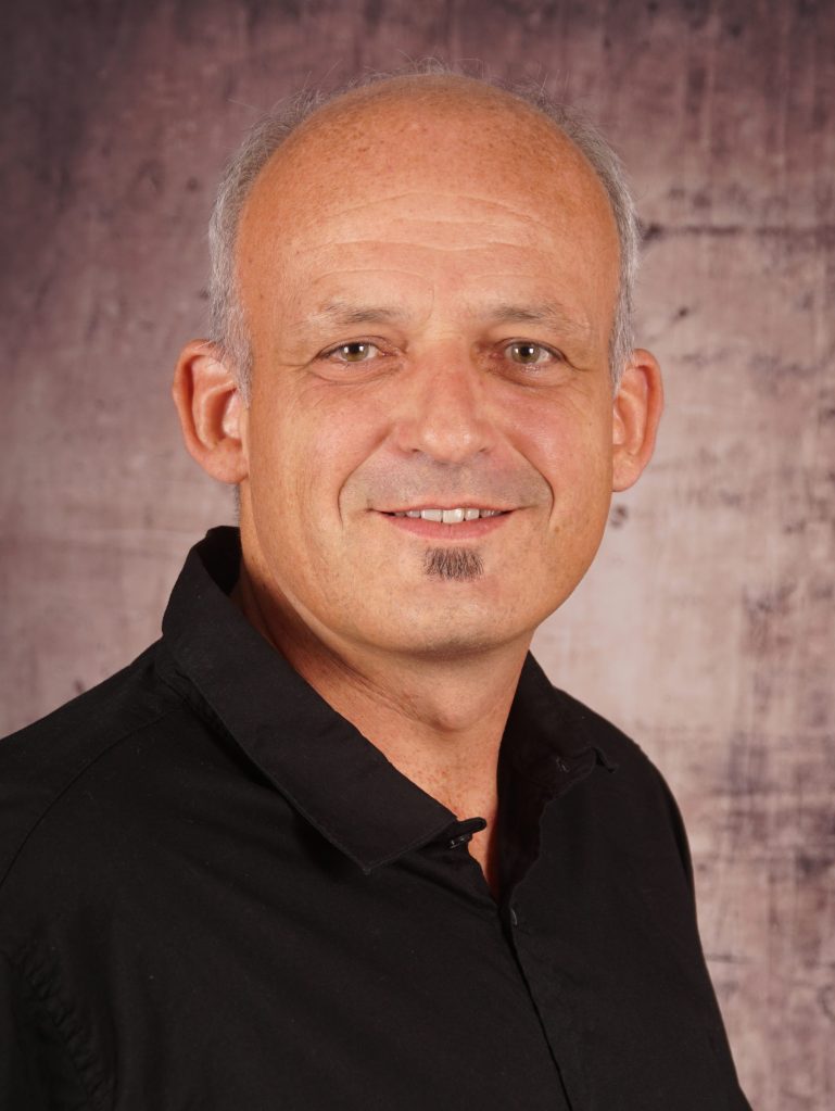 DSC04049 - Porträt AH